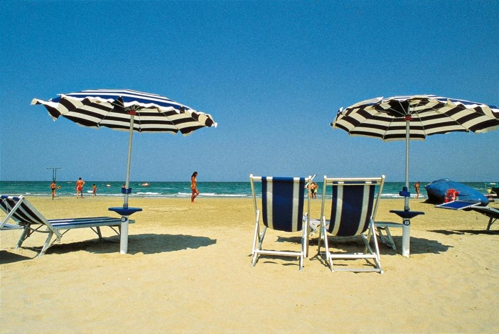 Villaggio Camping Europa Соттомаріна Екстер'єр фото